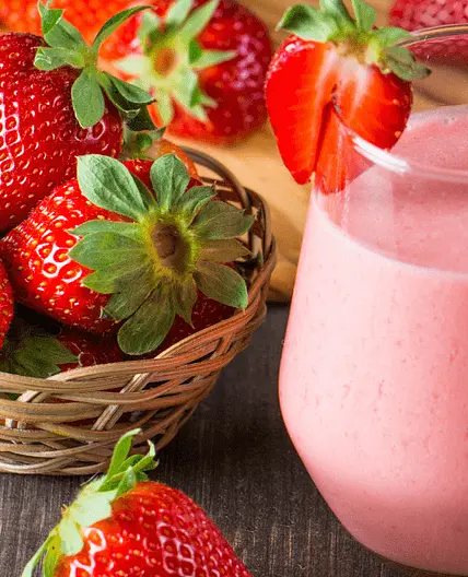 Strawberry Milkshake Without Ice Cream