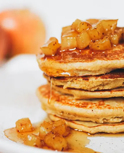 Apple Pie Oatmeal Pancakes