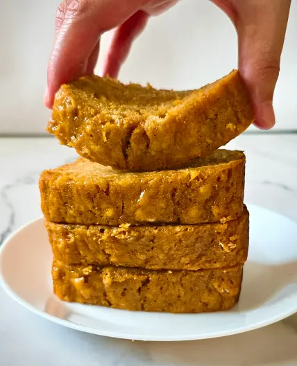 EASY 4 Ingredient Banana Bread Recipe