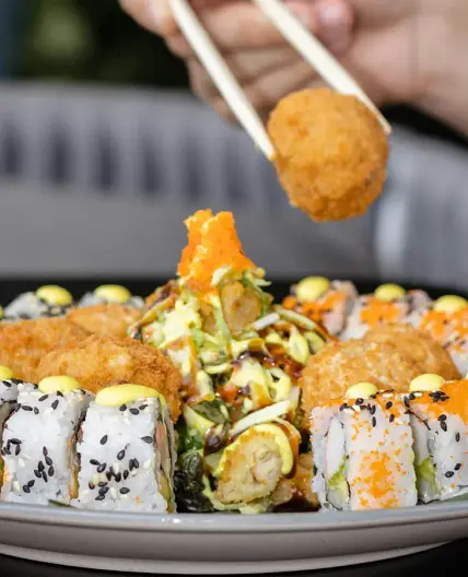 How to Make a Perfect Eel Avocado Roll at Home