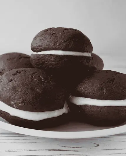 Whoopie Pies (Cream Filled Cake Sandwiches)