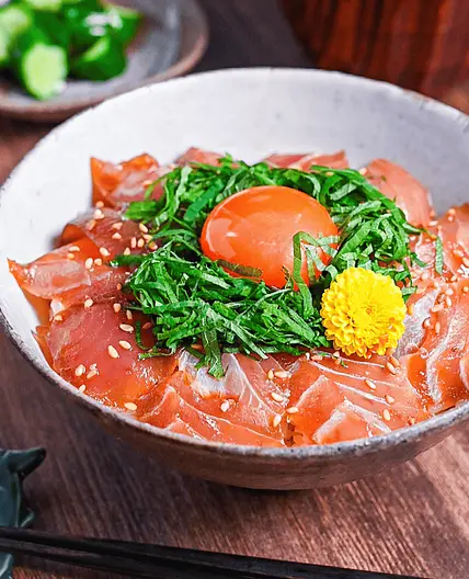 Maguro Zuke Don (Marinated Tuna Sashimi Bowl)