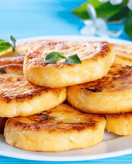 Russian Syrniki (Cottage Cheese Pancakes)