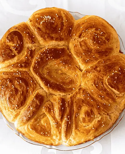 Česnica (Serbian Christmas Bread)