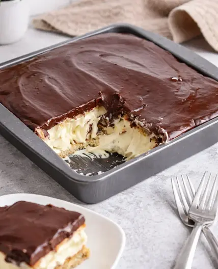 No Bake Chocolate Eclair Cake