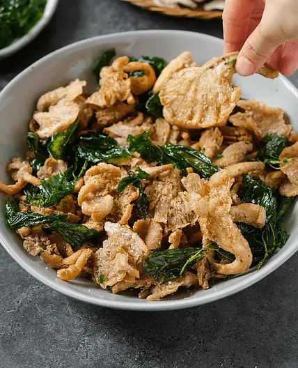 Crispy Taiwanese-Style Popcorn Mushrooms