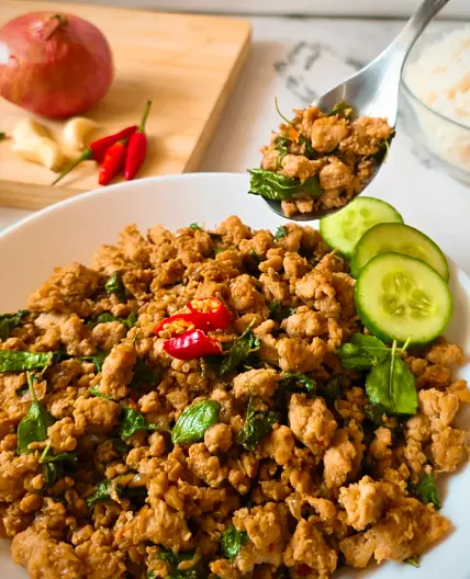 EASY Thai Stir Fry Recipe (Basil Chicken Style!)