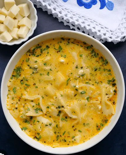 Sopa casera de Papa y Queso