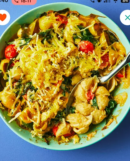 Creamy vegan pasta bake