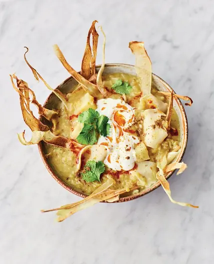 Spiced parsnip soup