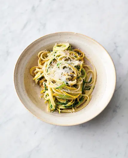 Lemony courgette linguine