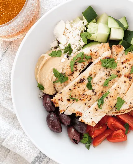 Mediterranean Grain Bowl With Chicken