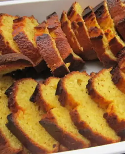 Gâteau au yaourt parfumé à l'orange
