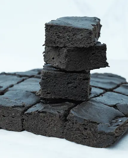 HEALTHY 3-INGREDIENT BROWNIES
