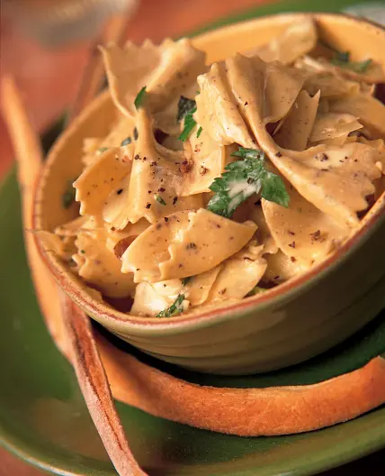 Farfalle with artichokes, Parmesan, garlic & cream