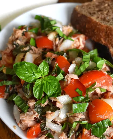 Tomato & Tuna Salad