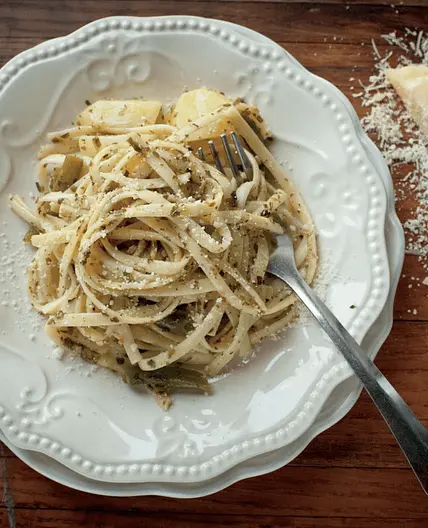 Pasta with Pesto, Potatoes, and Green Beans