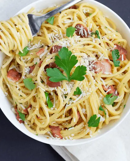 Garlicky Spaghetti Parmesan Carbonara