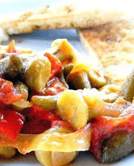 Zeytinyağlı Bamya — Turkish Okra in Olive Oil