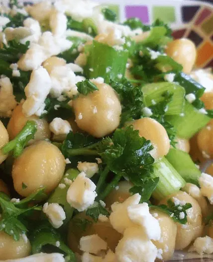 Turkish Chickpea Salad — Nohut Salatası