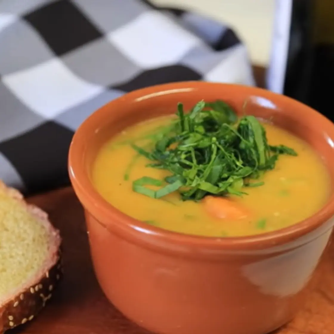 Caldo de Feijão Branco com Couve