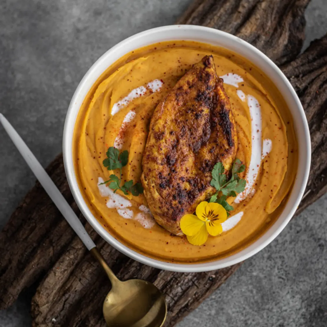 Poulet au curry et dahl de lentilles corail