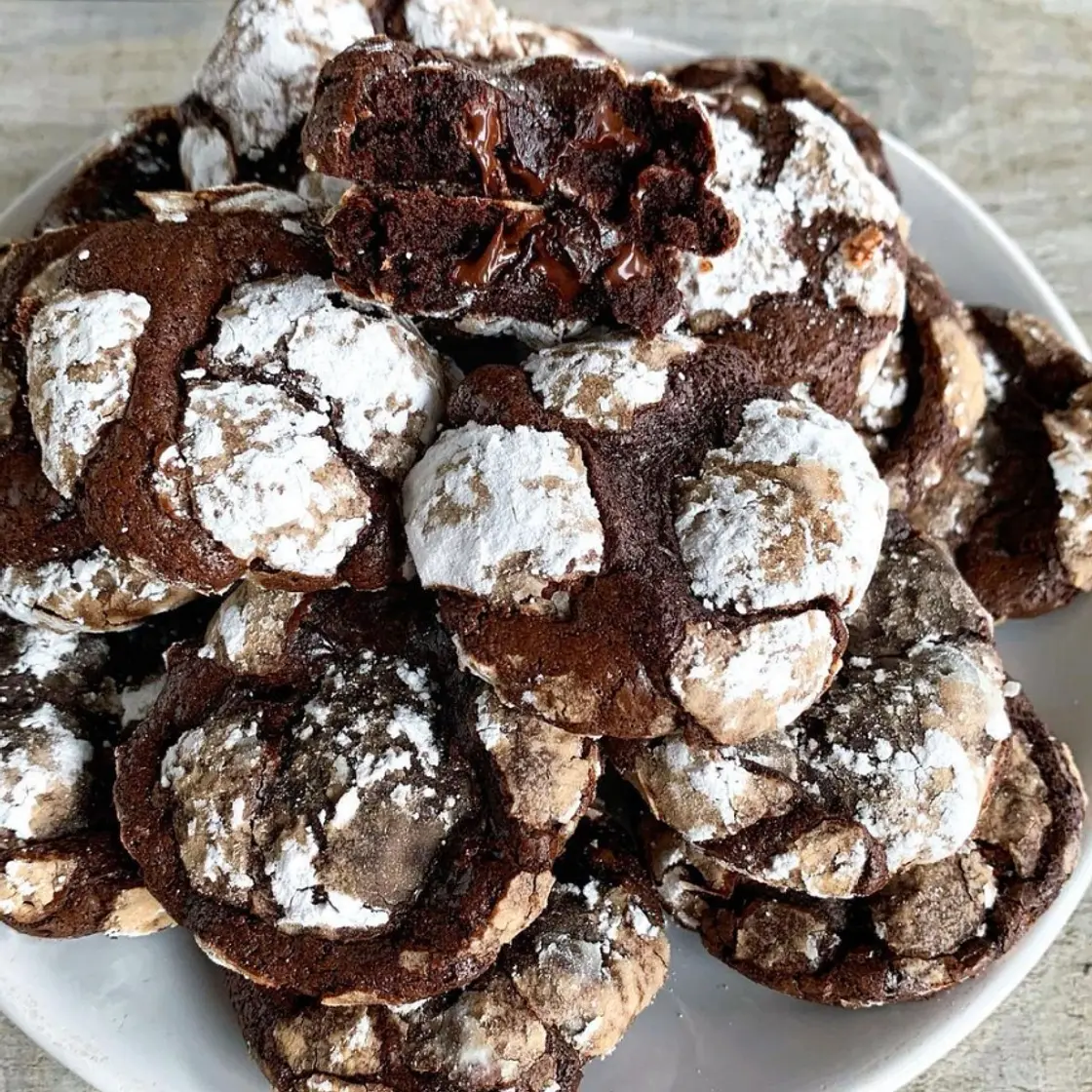 5-Ingredient Crinkle Cookies
