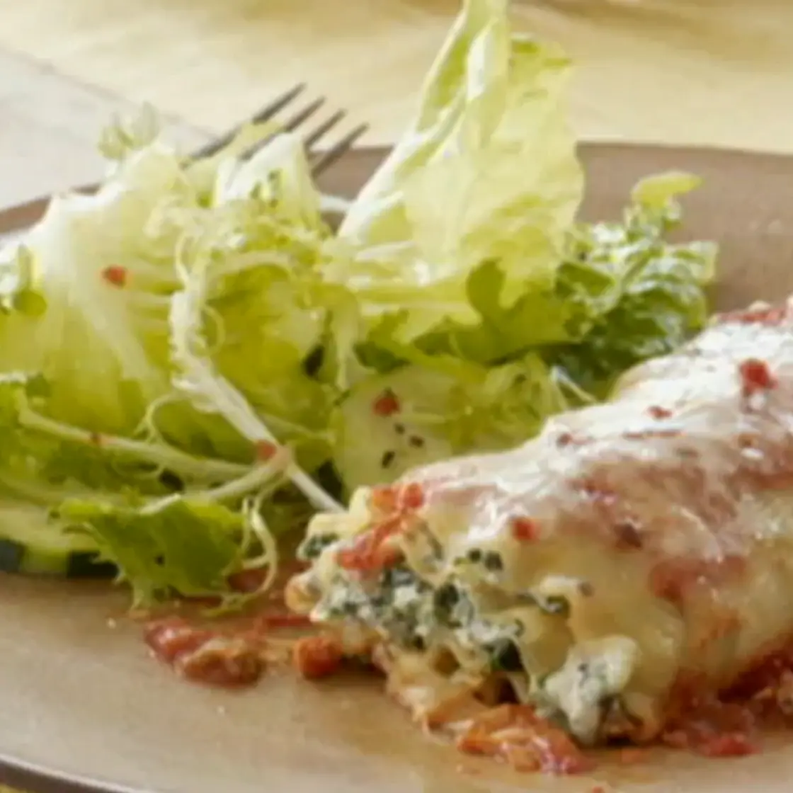 Spinach Chorizo Lasagna Roll Up