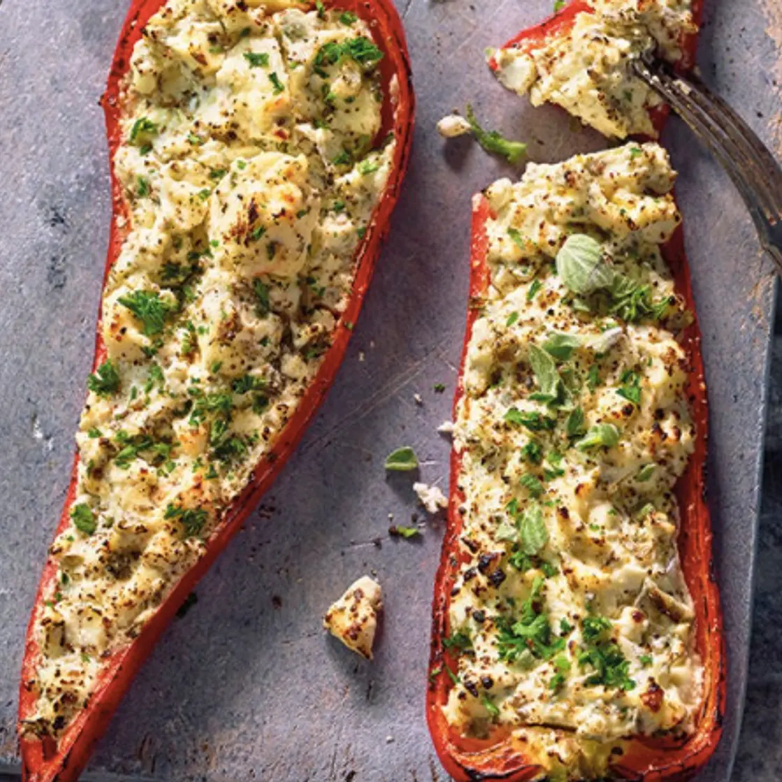 Stuffed pointed pepper with feta