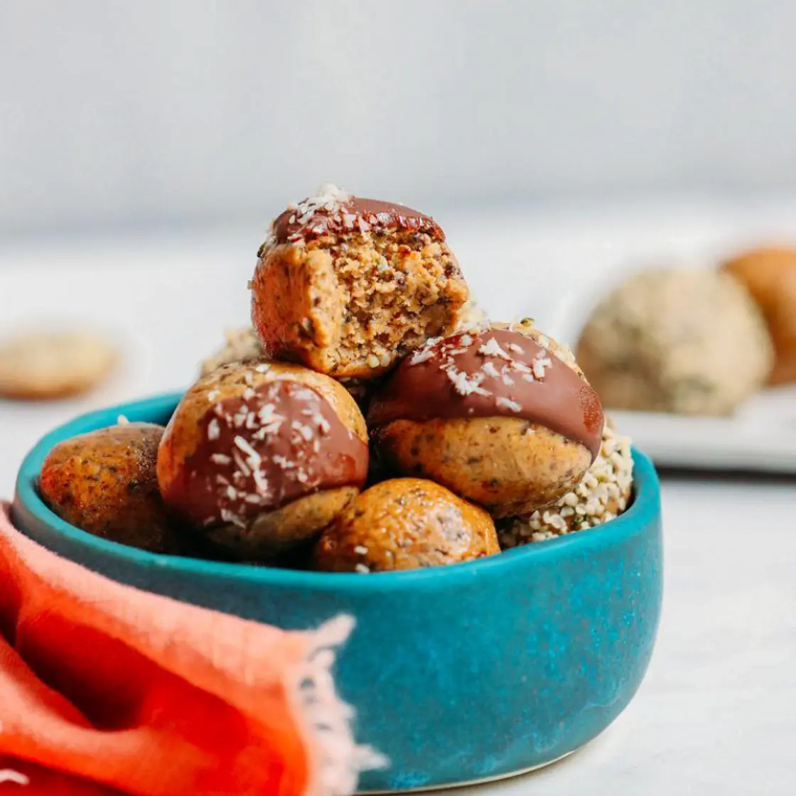 5 Ingredient Protein Balls
