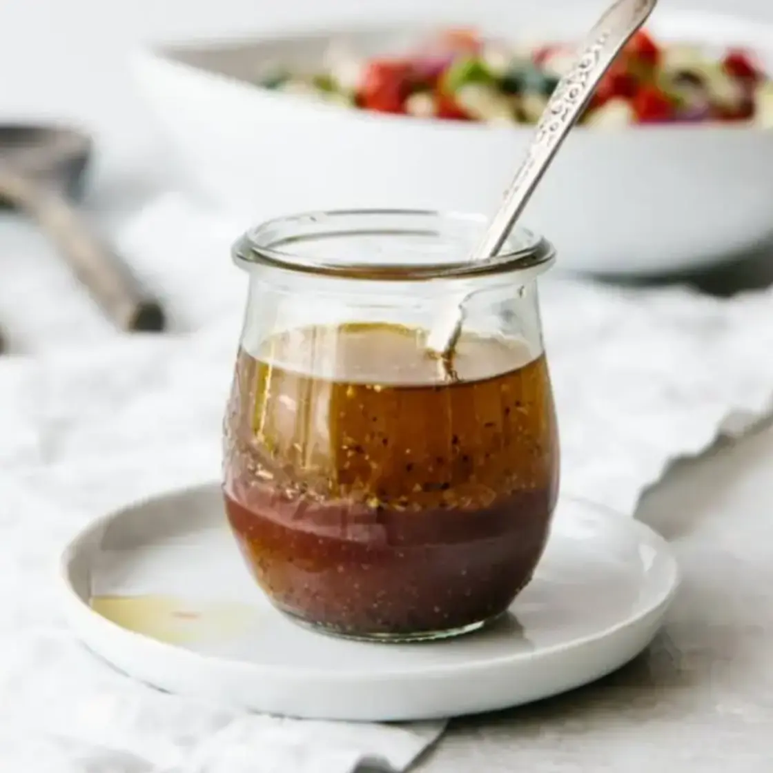 Vegan balsamic vinaigrette salad dressing
