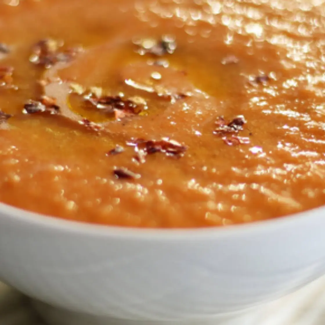 Roasted Red Pepper & Tomato Lentil Soup