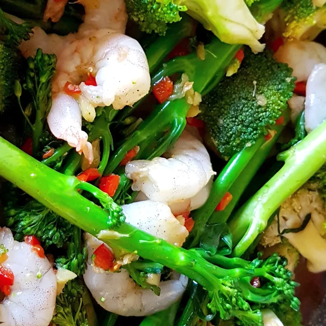 Broccoli, Chilli and King Prawn Stir Fry