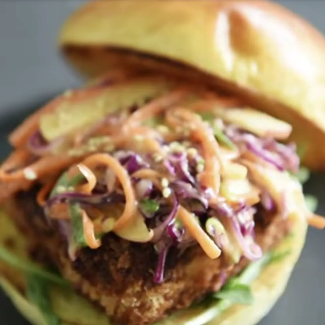 Crispy Katsu Burger - Yeung Man Cooking
