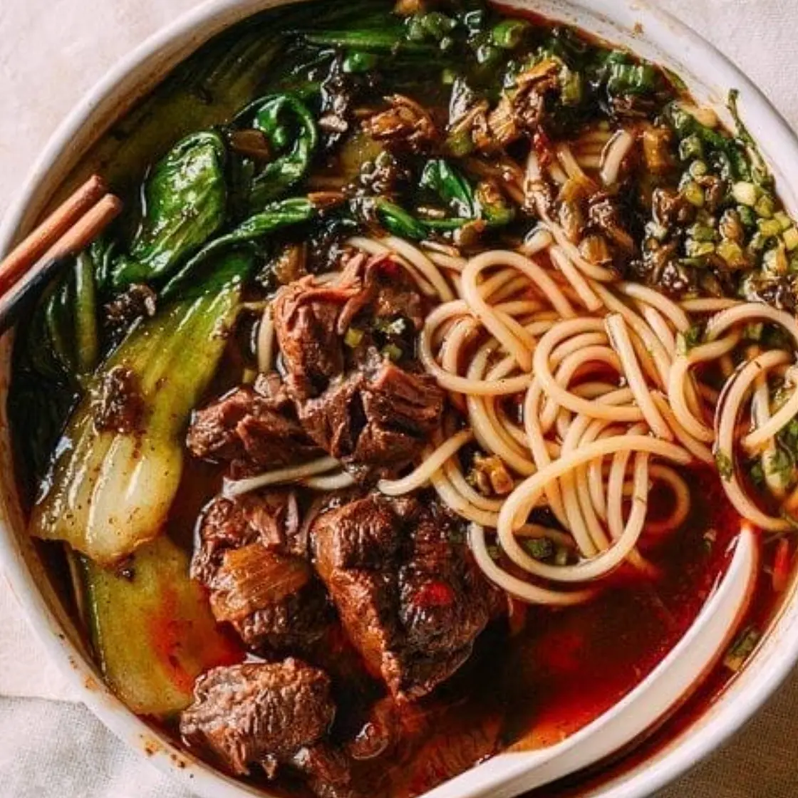 Taiwanese Beef Noodle Soup in Instant Pot