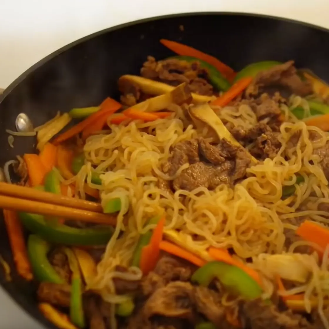 Stir Fried Shirataki and Beef