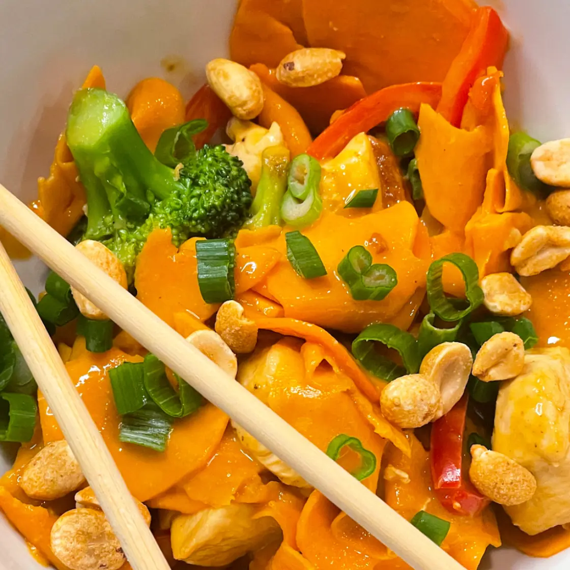 One Pan Spicy Peanut Chicken Stir Fry