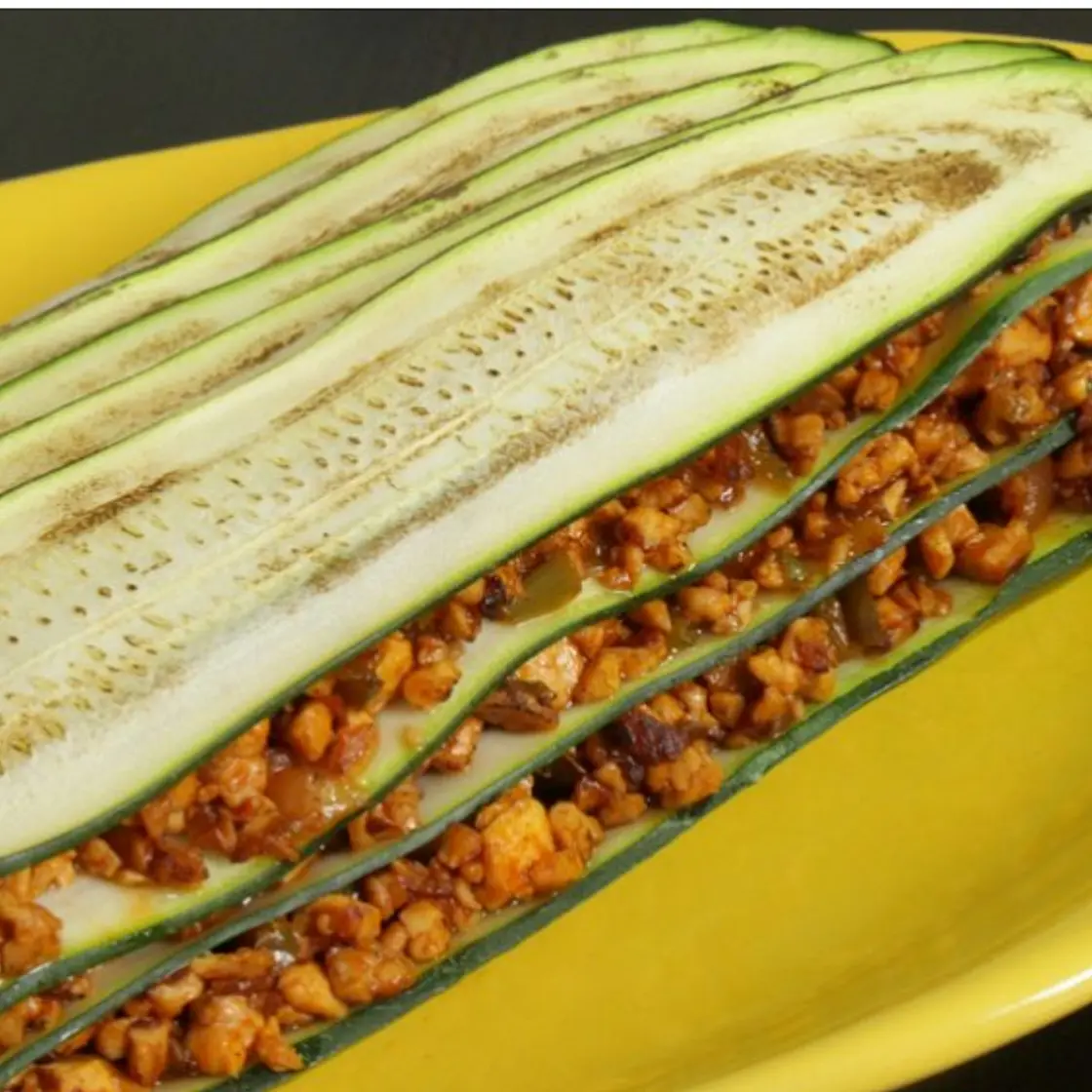Lasaña calabacín con picadillo tofu