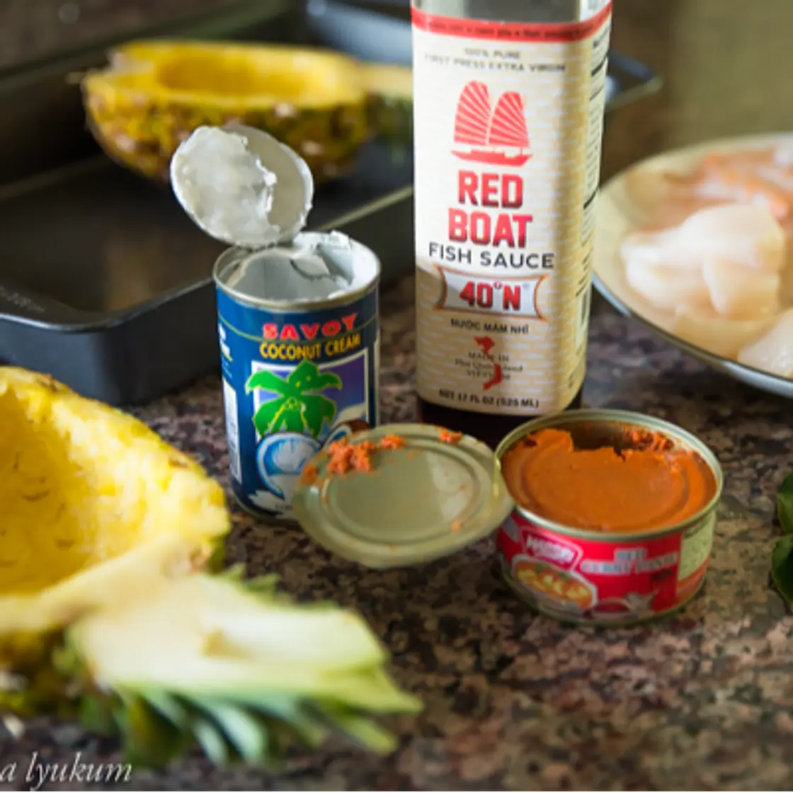 Baked Rice with Pineapple | Khao Ob Sapparod