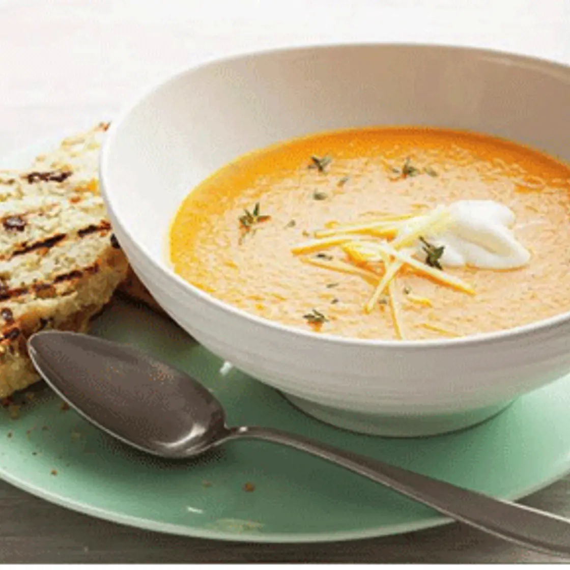 Monti's Carrot Soup and Soda Bread