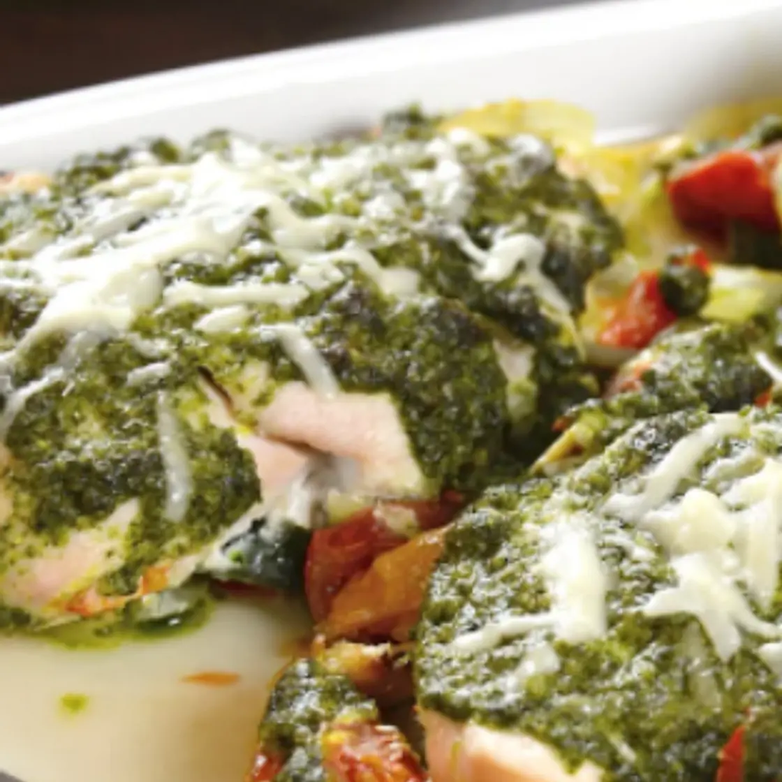 The Keto Guide - Sheet Pan Chicken Pesto