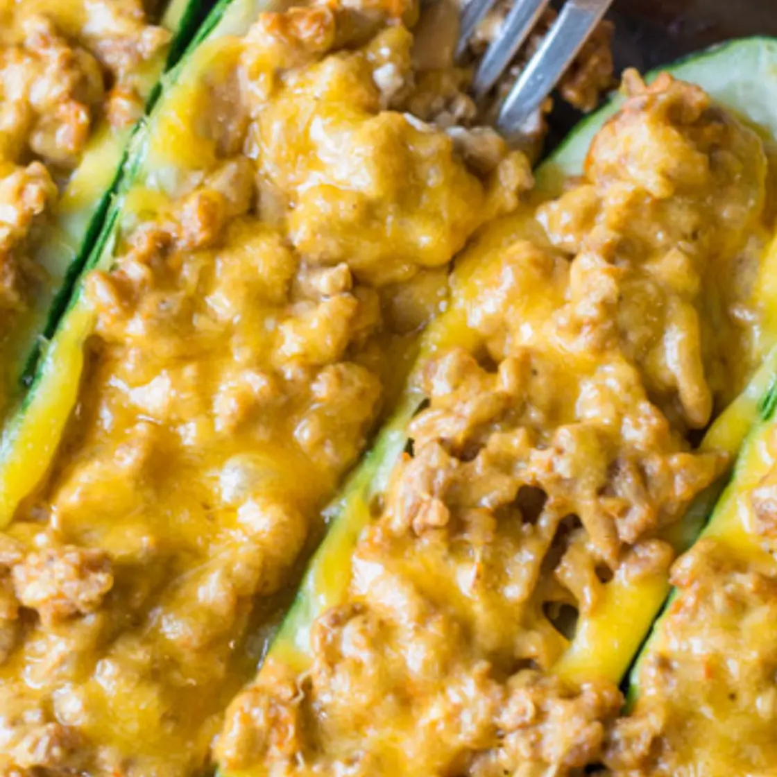 The Keto Guide - Cheeseburger Zucchini Boats