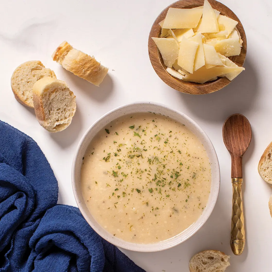 Cheesy Cauliflower
& WHITE BEAN SOUP