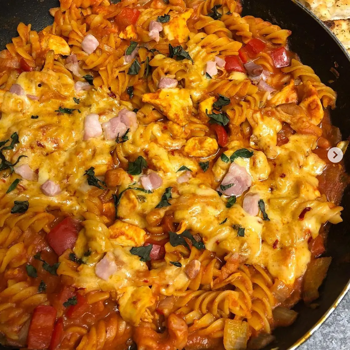 Chicken & Bacon Red Pesto Pasta with Mexican Cheese