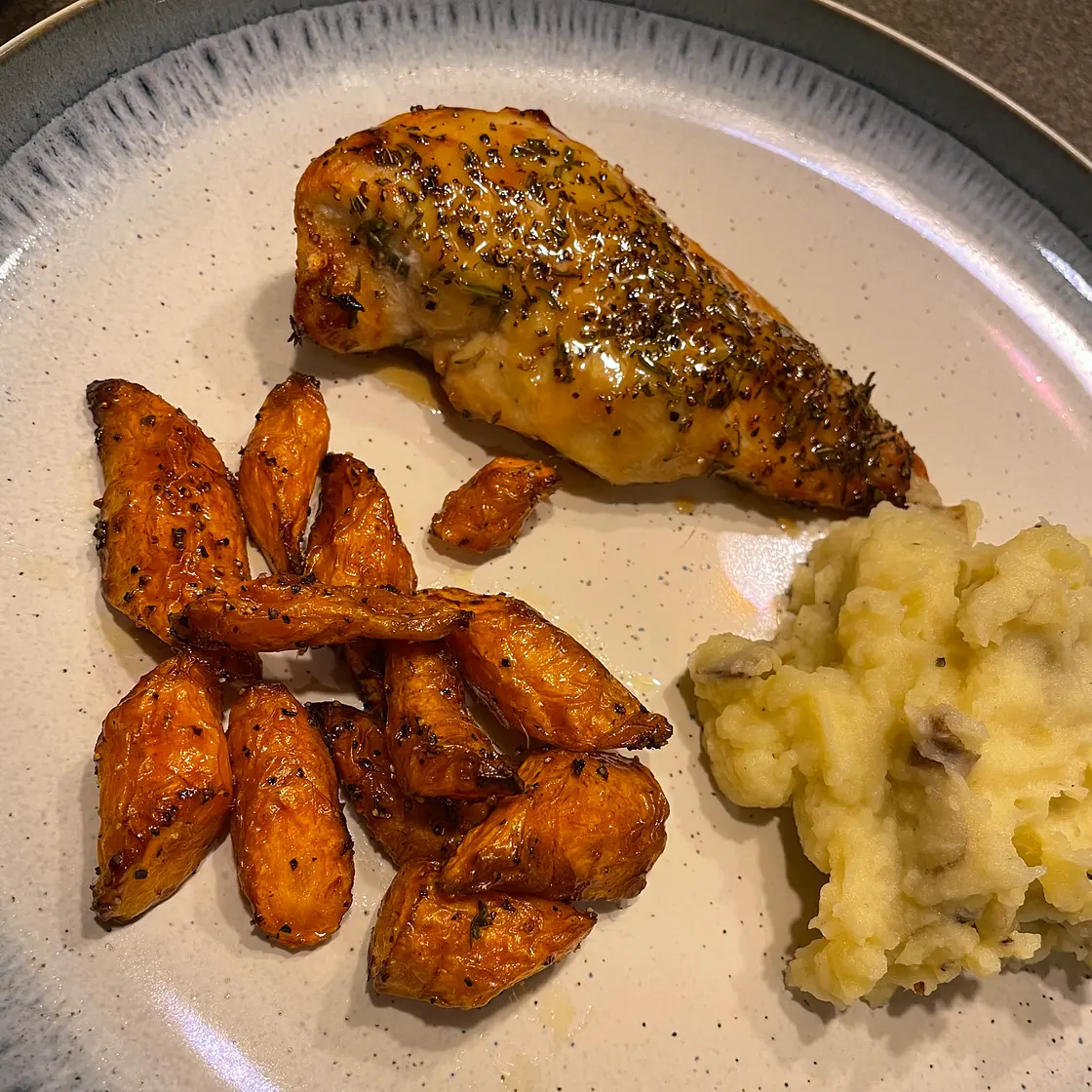 Roasted Maple-Glazed Chicken & Carrots