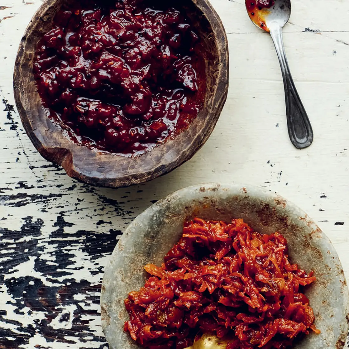 BENGALI TAMATAR CHUTNEY Tomato Chutney with Nigella Seeds & Chilli