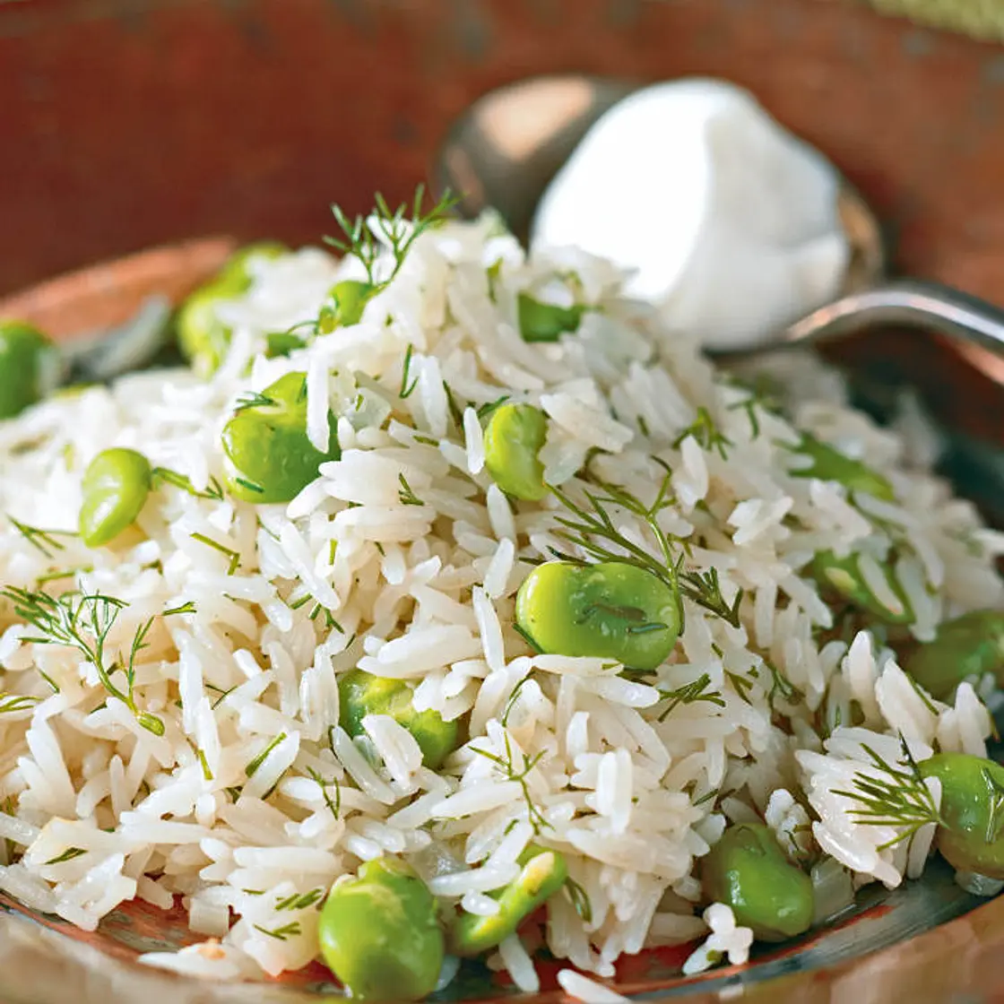 AROMATIC RICE WITH DILL AND BROAD BEANS