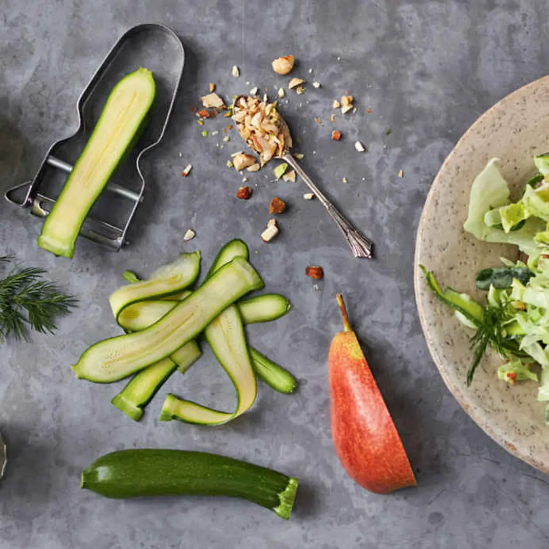 ICEBERG LETTUCE, COURGETTE, PEAR & DILL SALAD