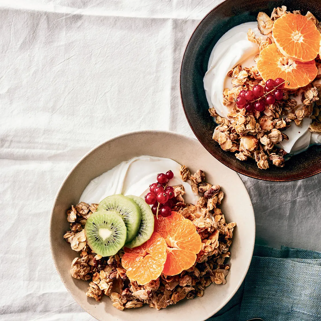 Crunchy Coconut Granola