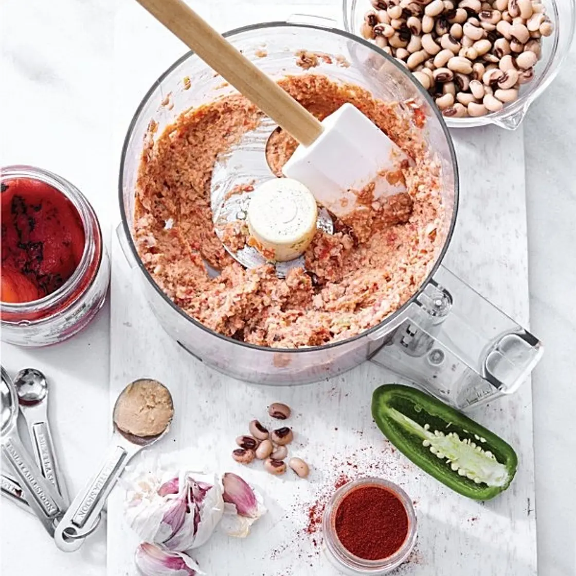 BLACK-EYED PEAS & ROASTED RED PEPPER DIP